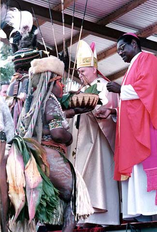 Ofertorio durante la misa (Papúa Nueva Guinea, 1984)